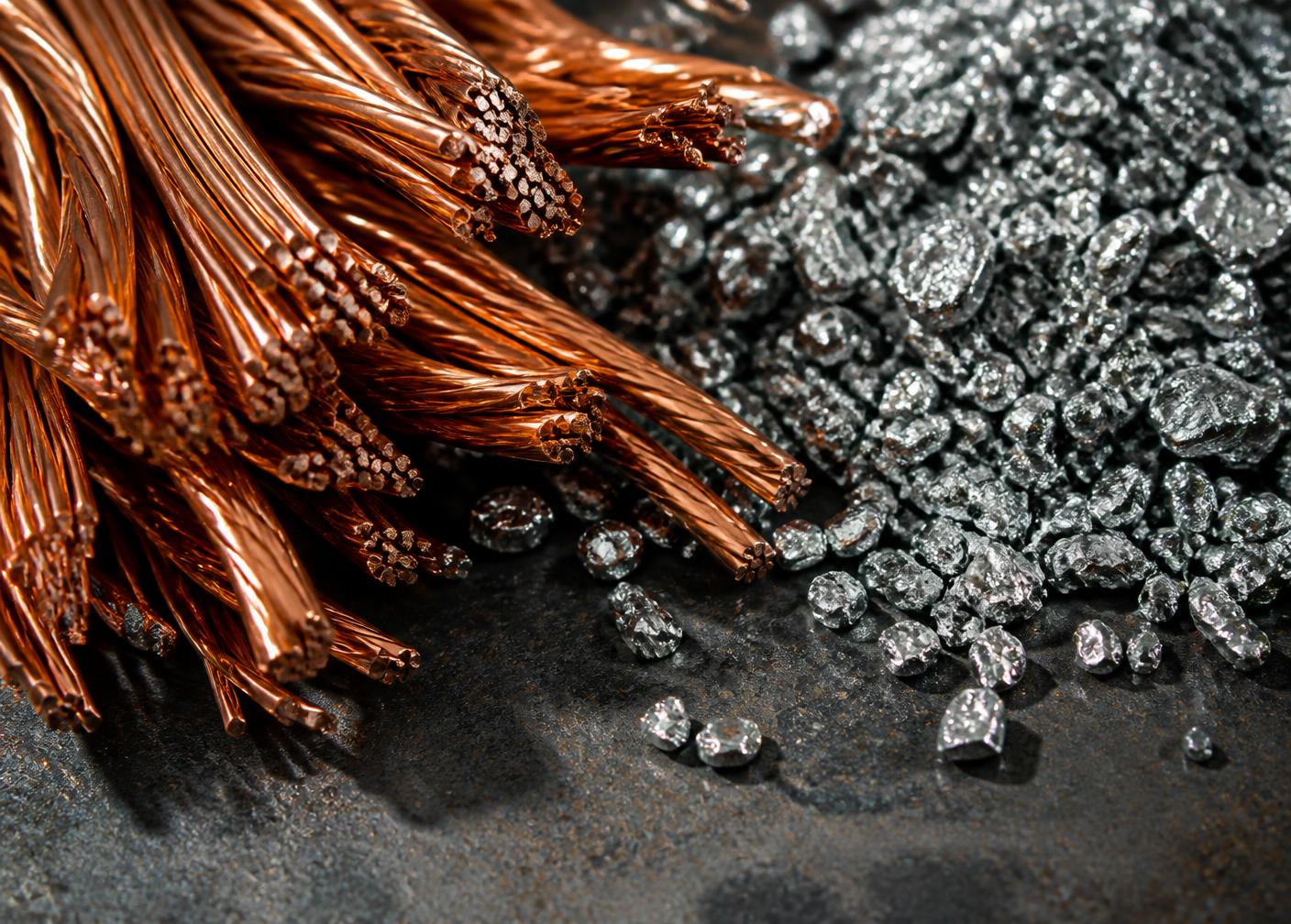 Koperdraad en aluminiumgranulaat als teruggewonnen grondstof